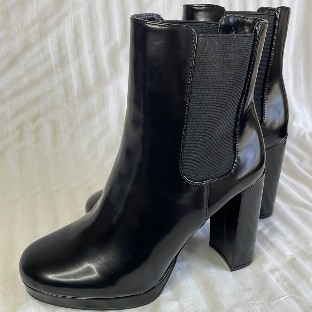Ankle boots rubber black size 7